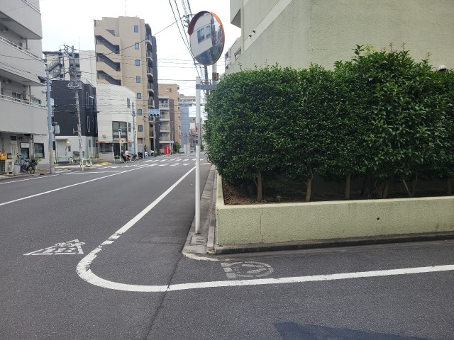 東日暮里2-12-11駐車場の駐車場写真