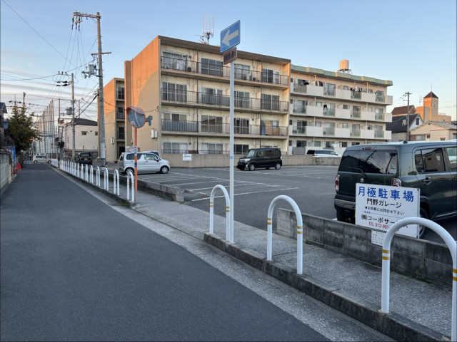 門野ビル駐車場、門野ガレージ、八尾市西山本町6丁目ー6の駐車場写真