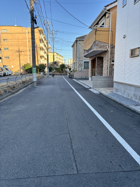 保木間1丁目13-13駐車場の駐車場写真