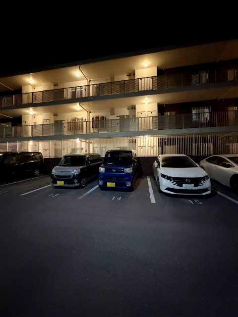 宮里5丁目9-36駐車場の駐車場写真