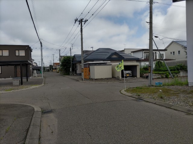 South lilyの駐車場写真