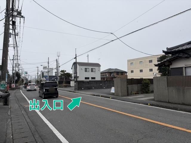 片浜小学校正門西隣駐車場の駐車場写真