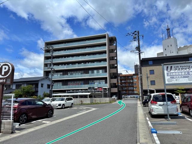 サンスクリット西大寺駐車場の駐車場写真