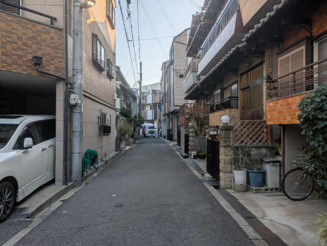 市岡3-7-4　　 アキッパ５番の駐車場写真
