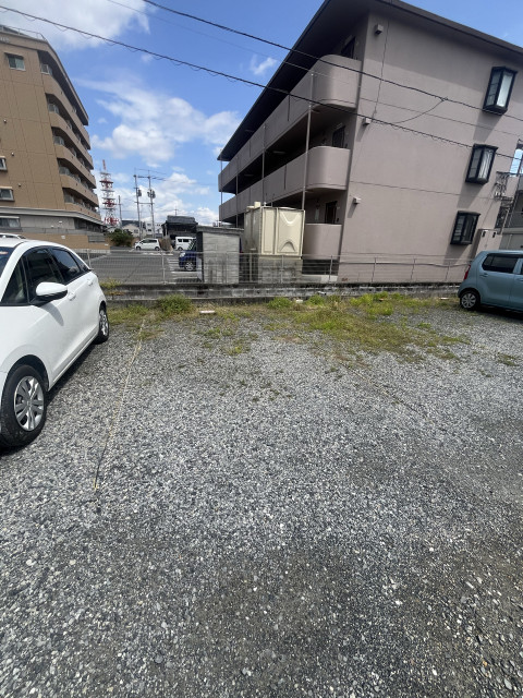 問屋町から徒歩2分　オープン駐車場　A13の駐車場写真