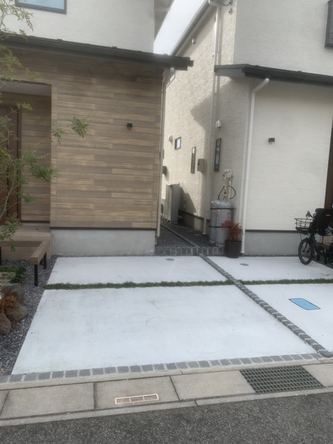 最寄り駅は戸塚安行駅の駐車場写真