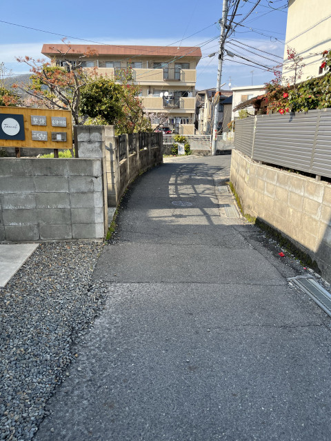 学南町3丁目7-13-2駐車場の駐車場写真