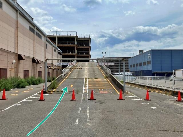 フジグラン今治 立体駐車場【今治市民のまつり2026年8月9日(日)】の駐車場写真