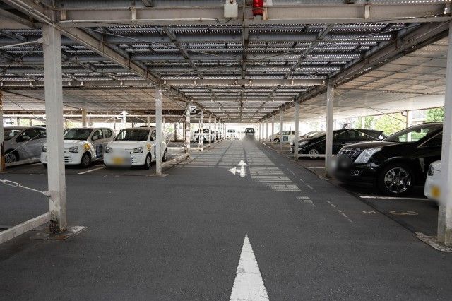 武笠立体駐車場 2階の駐車場写真