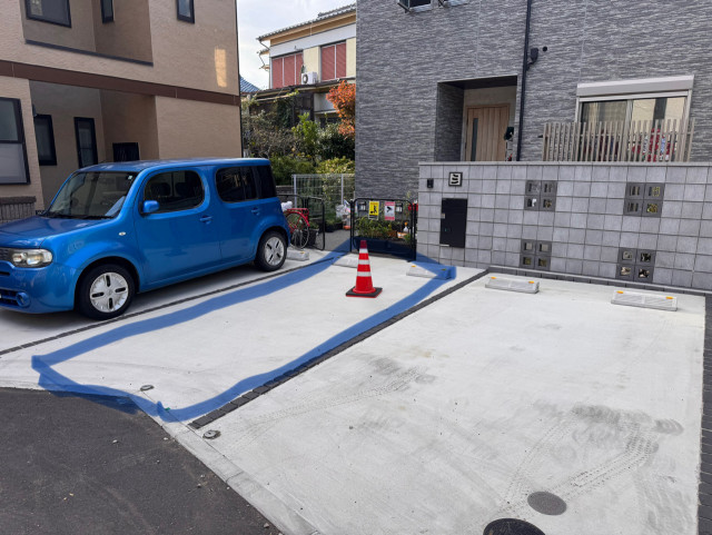 片瀬3丁目8-10駐車場の駐車場写真