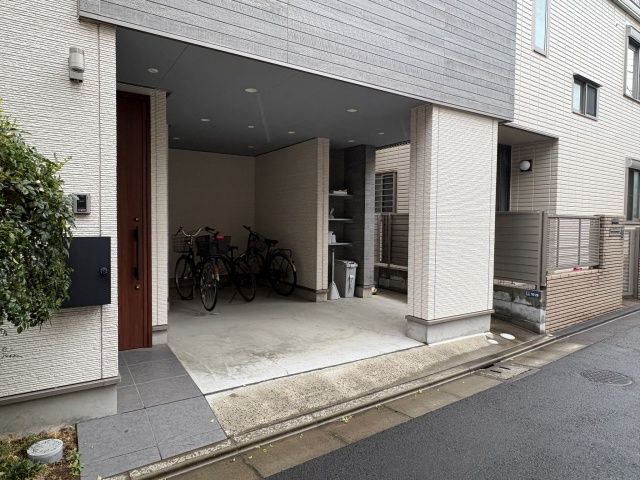 [fdc45]小山2丁目16▽個宅アキッパ駐車場の駐車場写真