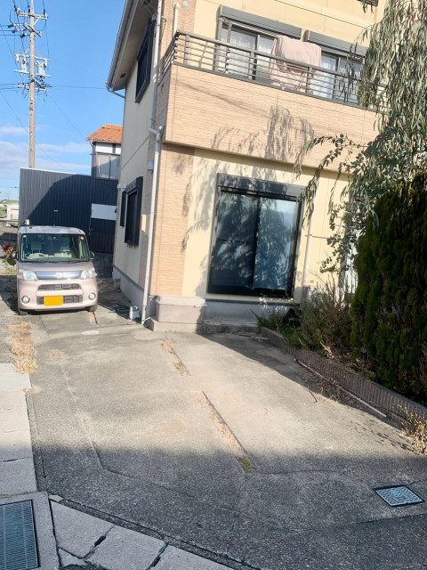 小津町古堤526駐車場の駐車場写真