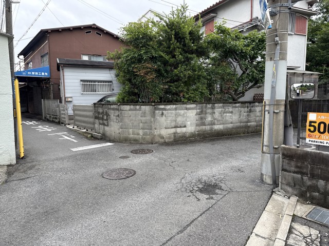 カースクウェアの駐車場写真