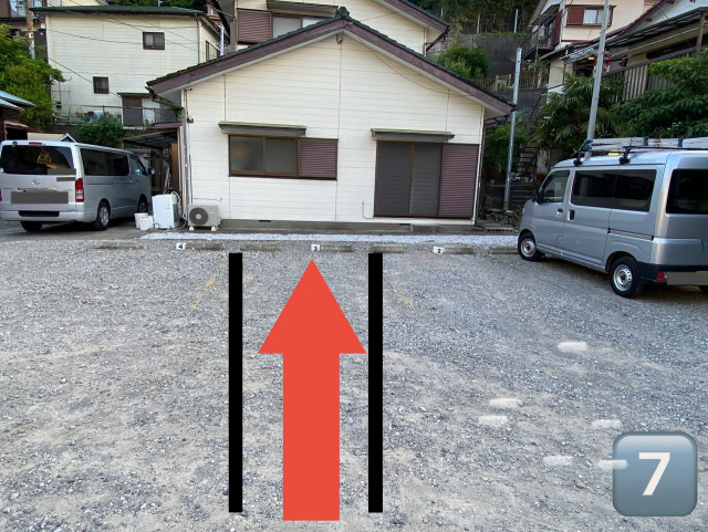 田浦町4丁目24駐車場の写真