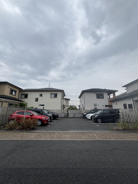 岡田1丁目86駐車場の駐車場写真