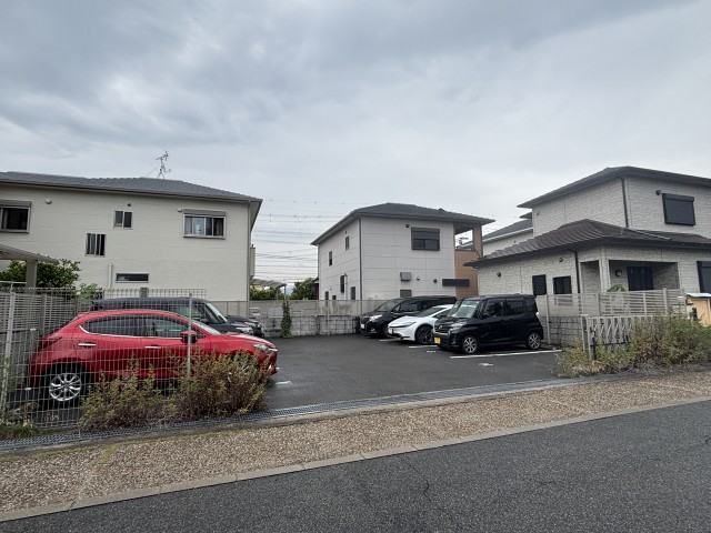 岡田1丁目86駐車場の駐車場写真