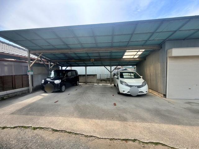 屋根付き繁和町10 河仲月極[アキッパ]駐車場の駐車場写真