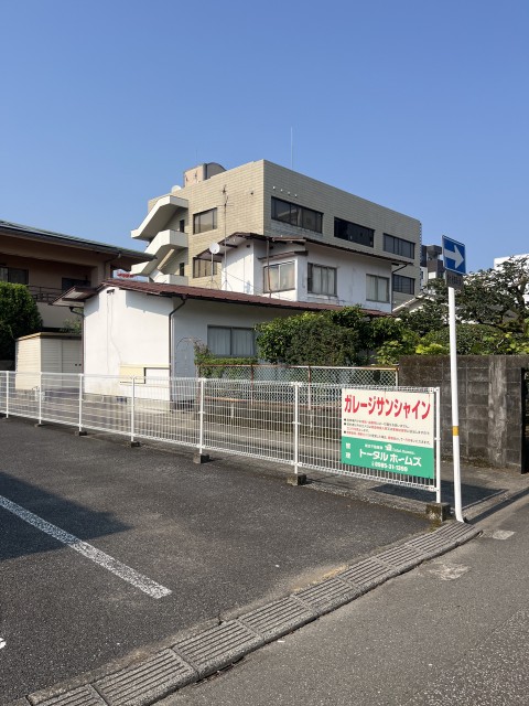 香川邸駐車場の駐車場写真