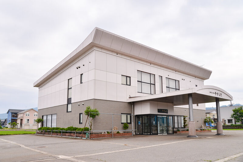 セレモニーホールやすらぎ(新潟県)の斎場詳細 安心葬儀 セレモニーホールやすらぎ(新潟県)の斎場詳細 安心葬儀