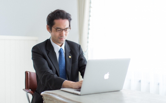 齋藤弁護士