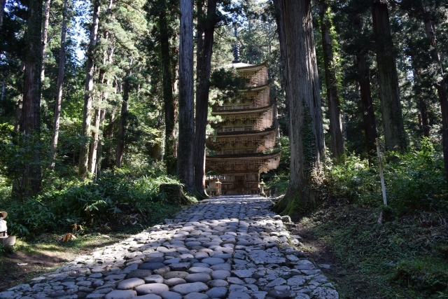 羽黒山五重塔の画像