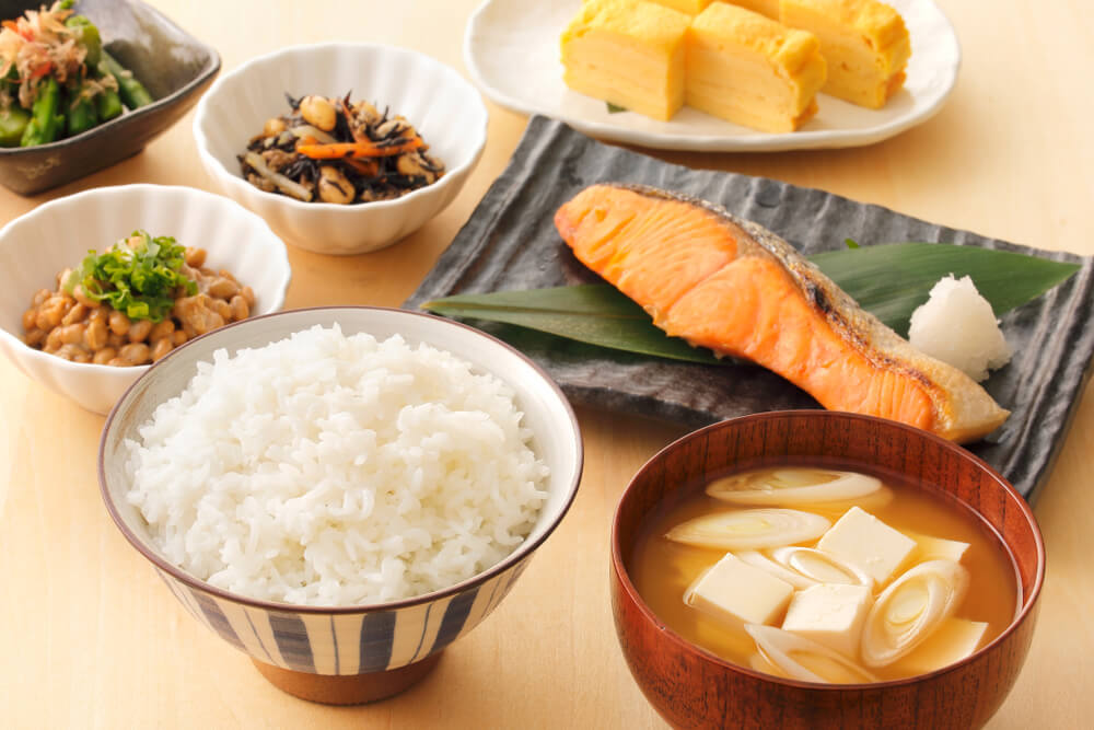 典型的な和食