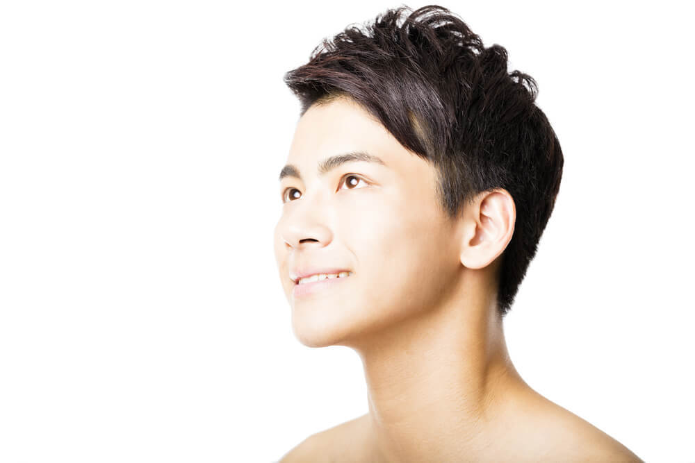 爽やかなアジア人男性