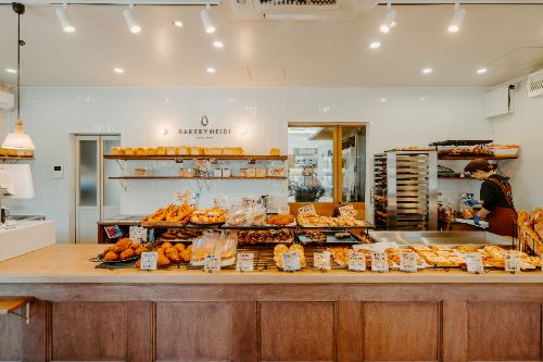 ベーカリーハイジ - ベイクモール - 千葉県白井市冨士137-88