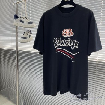 BALENCIAGAブランドコピー vogvip.com/brand-13-c0.html バレンシアガスーパーコピー 代引
