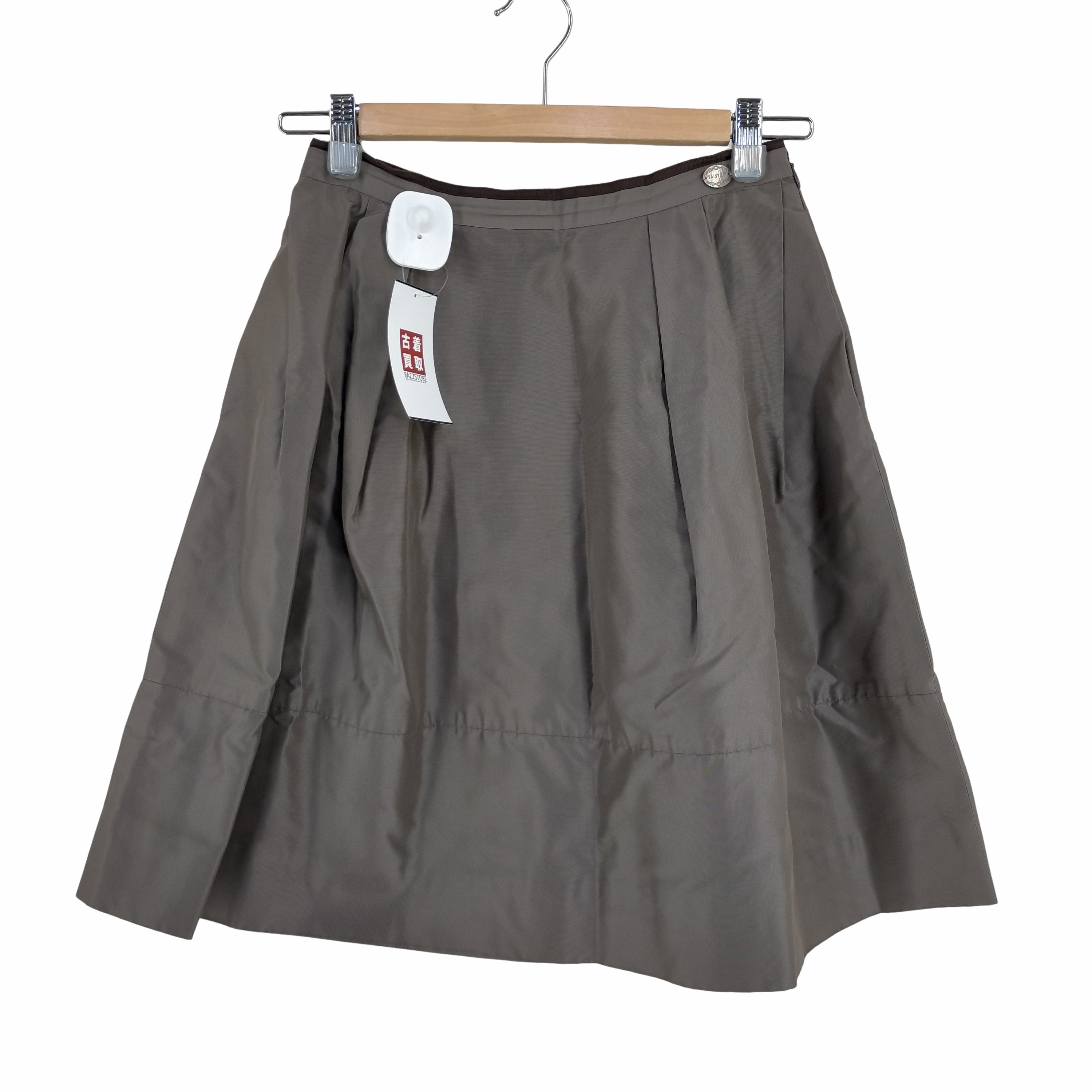 FOXEY(フォクシー)ベルフラワー フレアスカート ひざ丈 シルク タック  