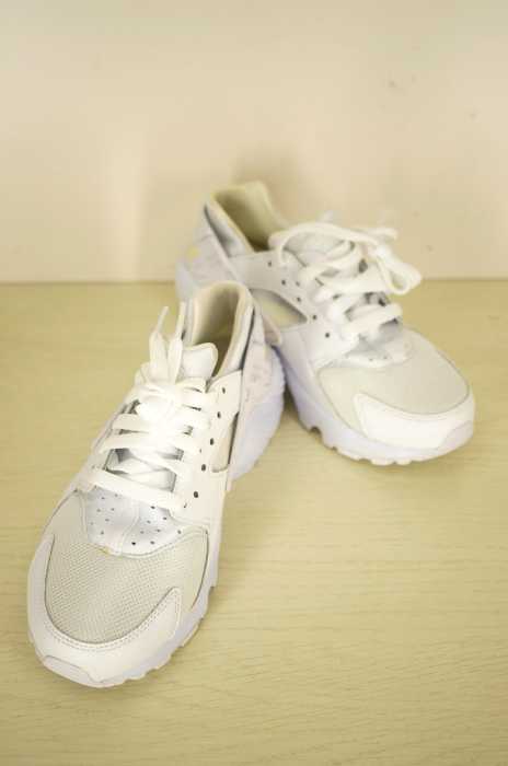 NIKE (ナイキ) huarache run メンズ シューズ