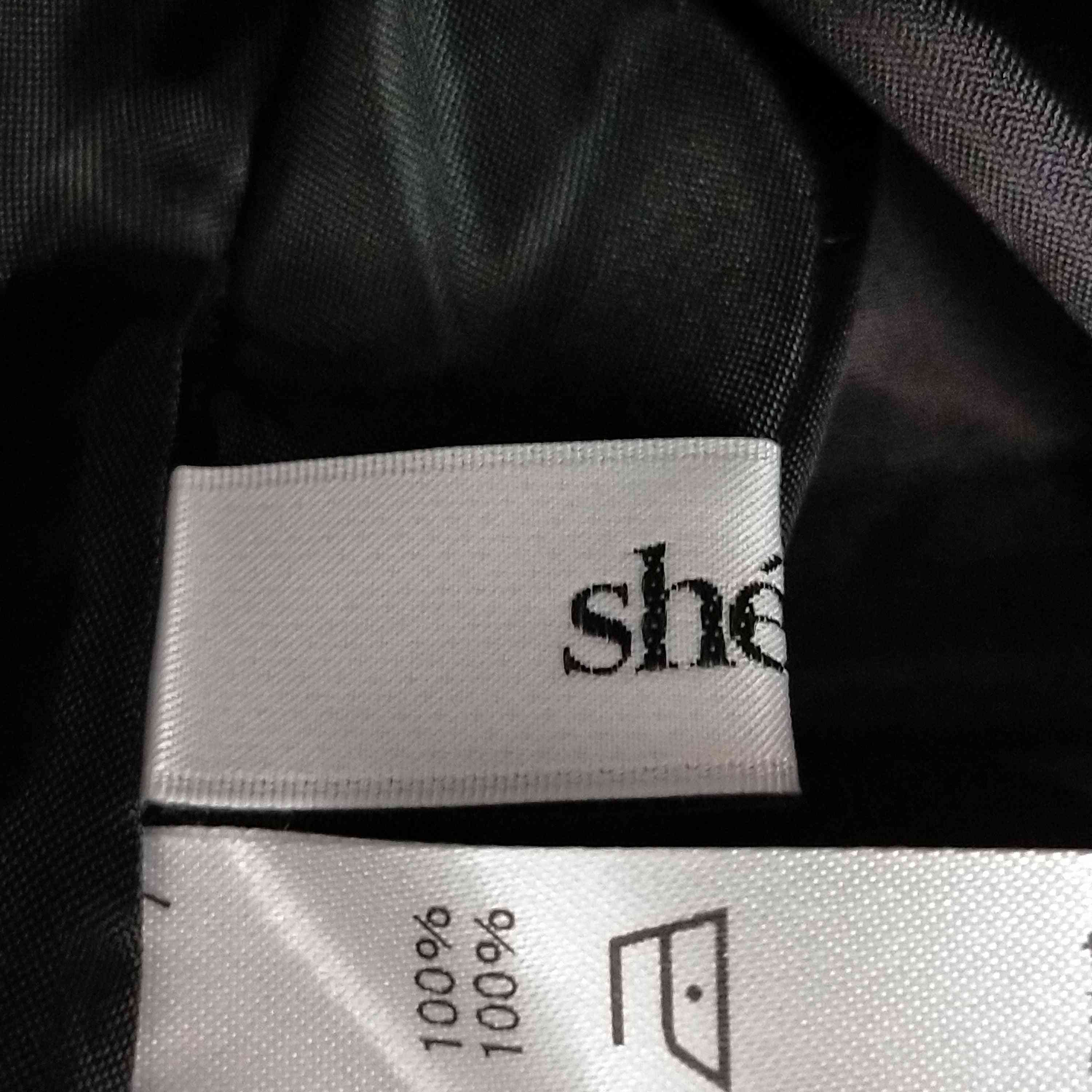 USED古着(ユーズドフルギ){{sheller}} ナイロンZIPミニスカート 【中古  