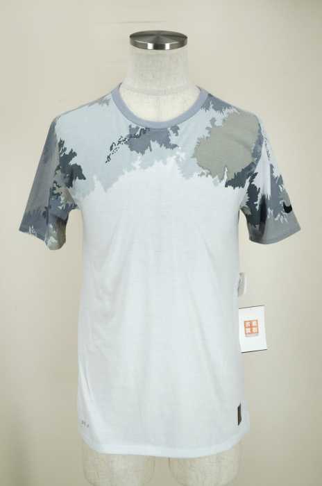 NIKE （ナイキ） 迷彩柄Tシャツ メンズ トップス