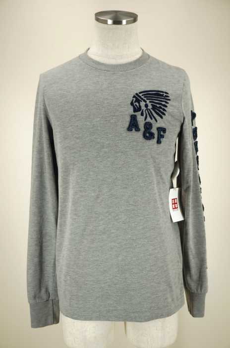 Abercrombie & Fitch （アバクロンビーアンドフィッチ） ロゴワッペン付長袖カットソー ロンT メンズ トップス