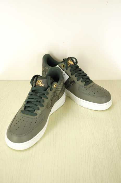 NIKE (ナイキ) AIR FORCE 1 07 LV8 スニーカー メンズ シューズ