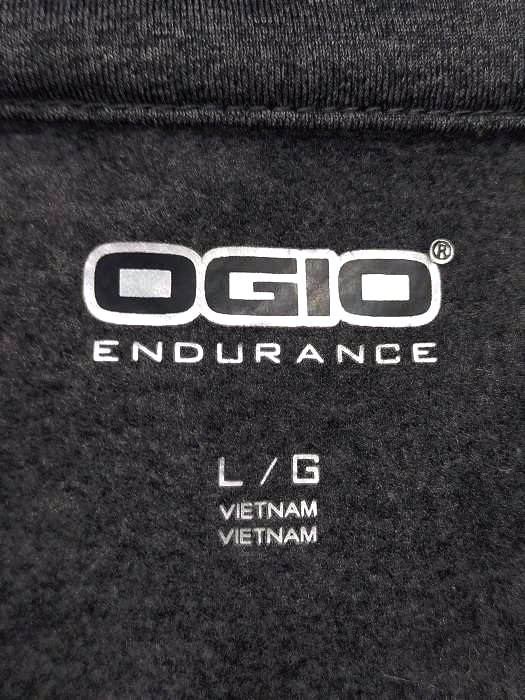 OGIO(オジオ)企業ロゴ刺繍 パイソン柄ジャージ 【中古】【ブランド古着バズストア】｜OGIO｜店舗買取｜トップス＞ジャージ｜USEDの