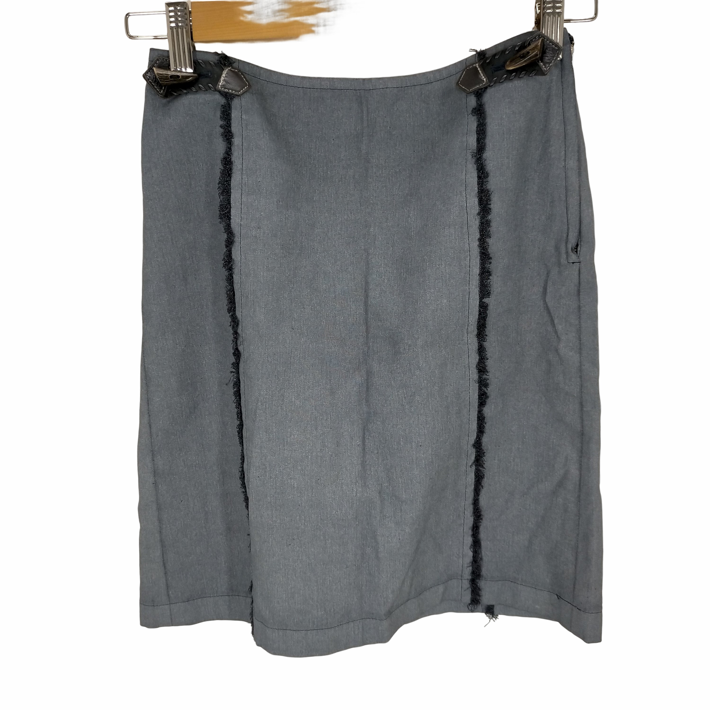 BURBERRY BLUE LABEL(バーバリーブルーレーベル)フリンジタイト  