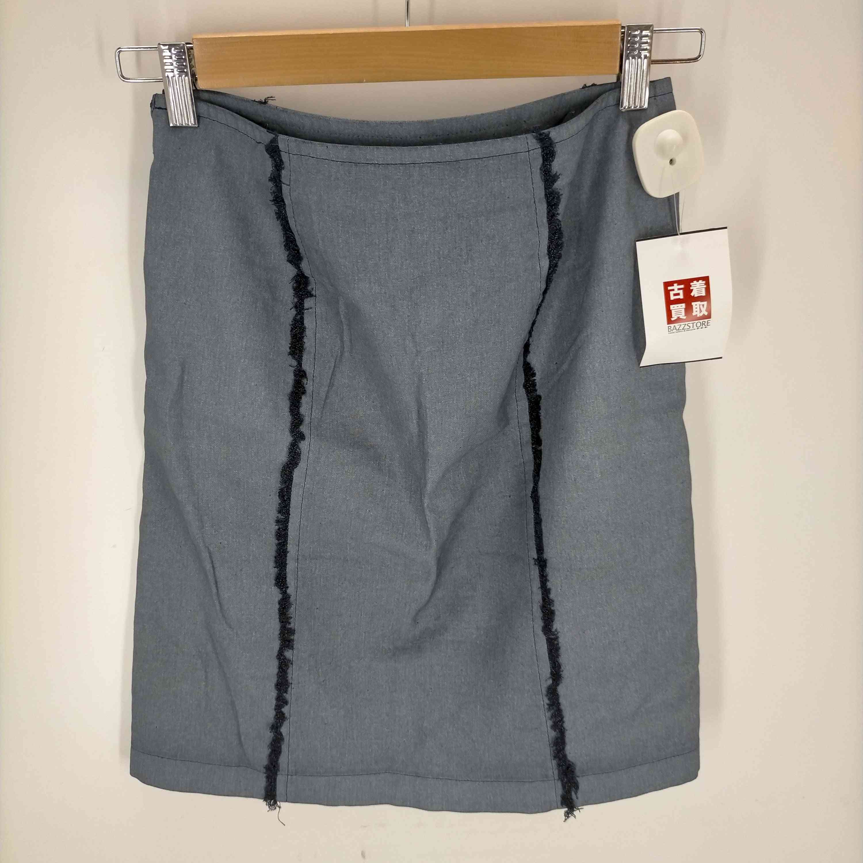 BURBERRY BLUE LABEL(バーバリーブルーレーベル)フリンジタイト  