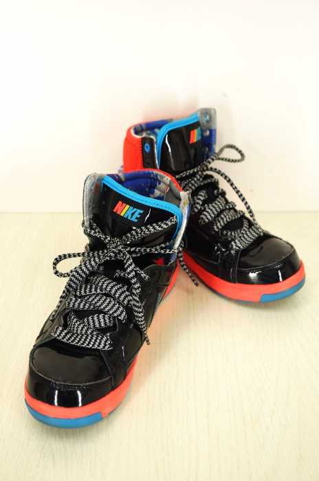 NIKE （ナイキ） NIKE AIR TROUPE 2 MID ハイカットスニーカー レディース シューズ