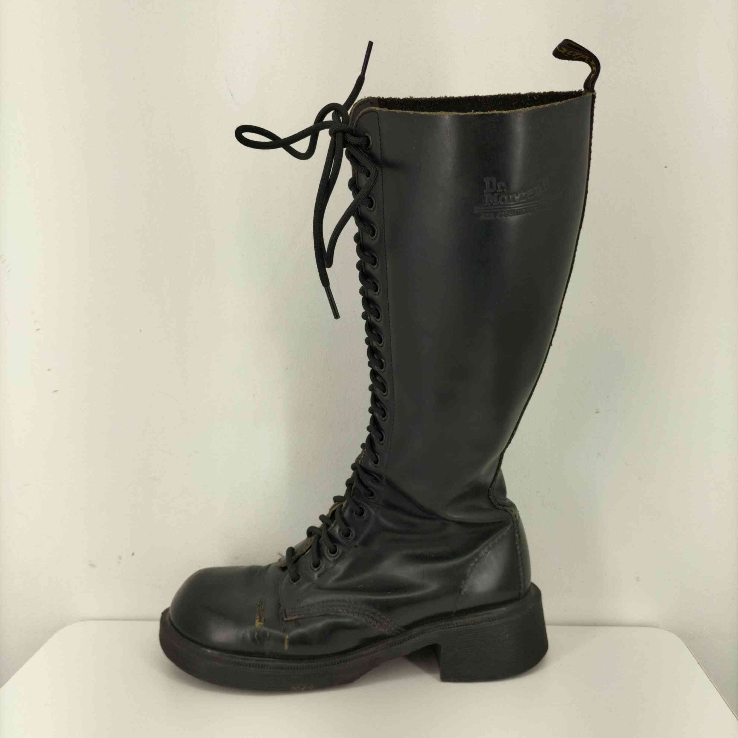 Dr.Martens(ドクターマーチン)イングランド製 20ホールブーツ 【中古 
