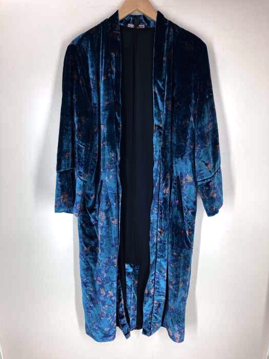 ZARA TRF OUTER WEAR（ザラティーアールエフアウターウェアー） 総柄 ベロア ガウンコート レディース アウター