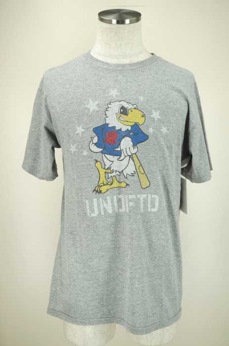 UNDEFEATED （アンディフィーテッド） プリントTシャツ メンズ トップス
