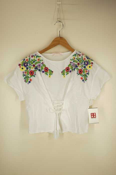 ZARA Trafaluc collection （ザラトラファルクコレクション） 花柄刺繍カットソー レディース トップス