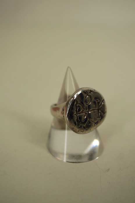 USED （ブランド不明） 人文字デザインシルバーリング レディース アクセサリー
