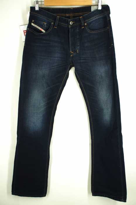 DIESEL （ディーゼル） LARKEE REGULAR-STRAIGHT メンズ パンツ