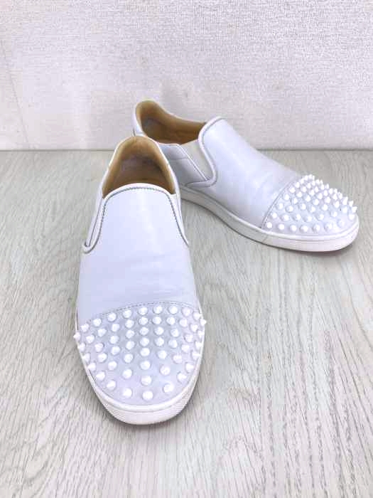 CHRISTIAN LOUBOUTIN（クリスチャンルブタン） NAZAPUNTA WHITE スパイクスタッズスリッポン メンズ シューズ