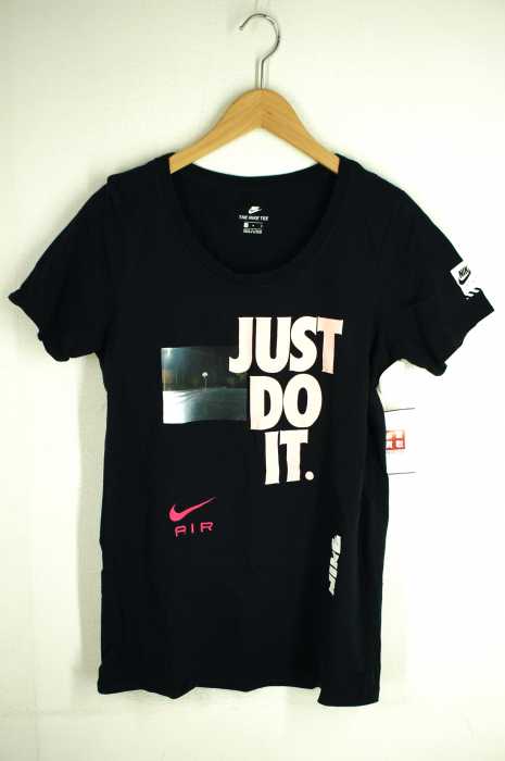 NIKE （ナイキ） プリントTシャツ レディース トップス