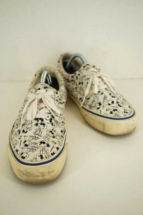 VANS × PEANUTS （バンズ × ピーナッツ） VAULT ボルト ERA エラ キャラクタープリントローカットスニーカー メンズ シューズ