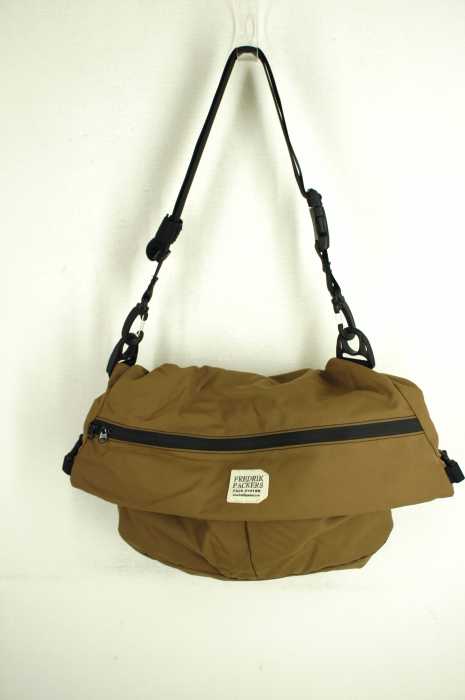 FREDRIK PACKERS（フレドリックパッカーズ） MOTO SHOULDER PACK 止水ジップ メンズ バッグ
