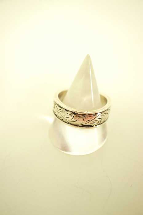 LION HEART (ライオンハート) プルメリアウェーブリング メンズ アクセサリー